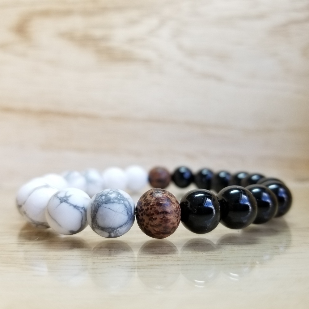 Howlite & Onyx Yin & Yang Beaded Stretch Bracelet